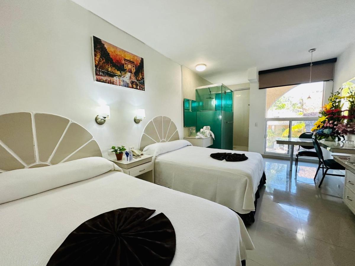 Hotel Plaza Caribe Cancún Exteriör bild