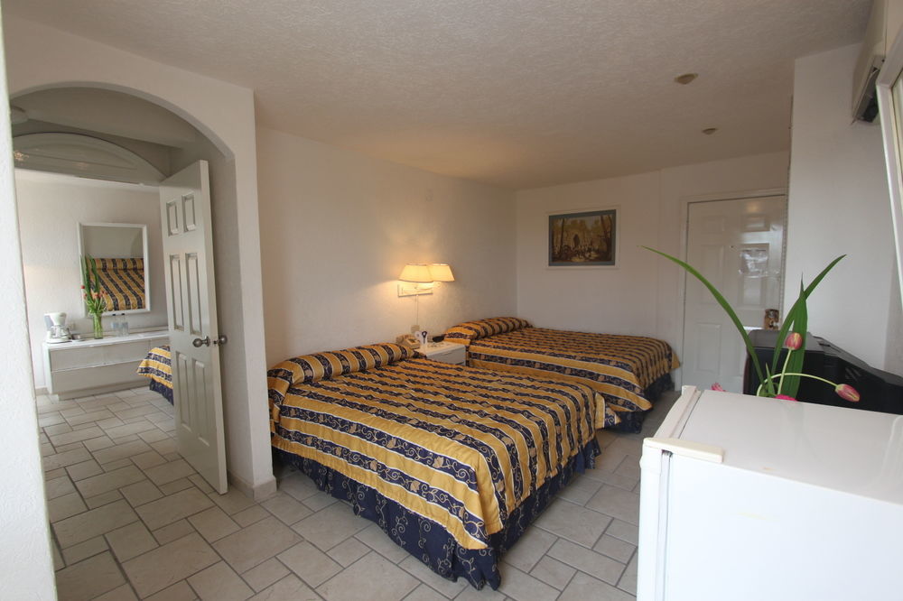 Hotel Plaza Caribe Cancún Exteriör bild