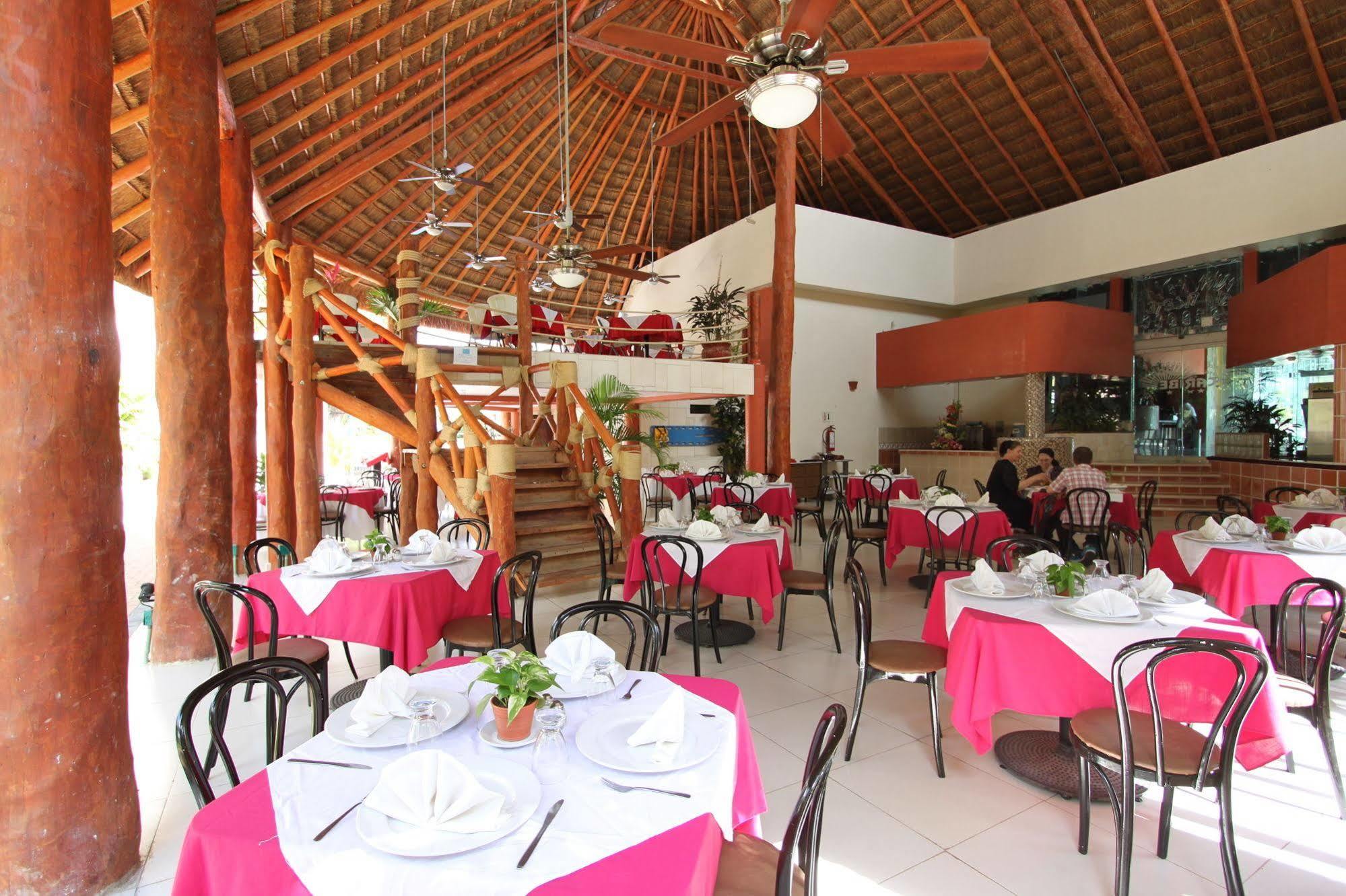 Hotel Plaza Caribe Cancún Exteriör bild