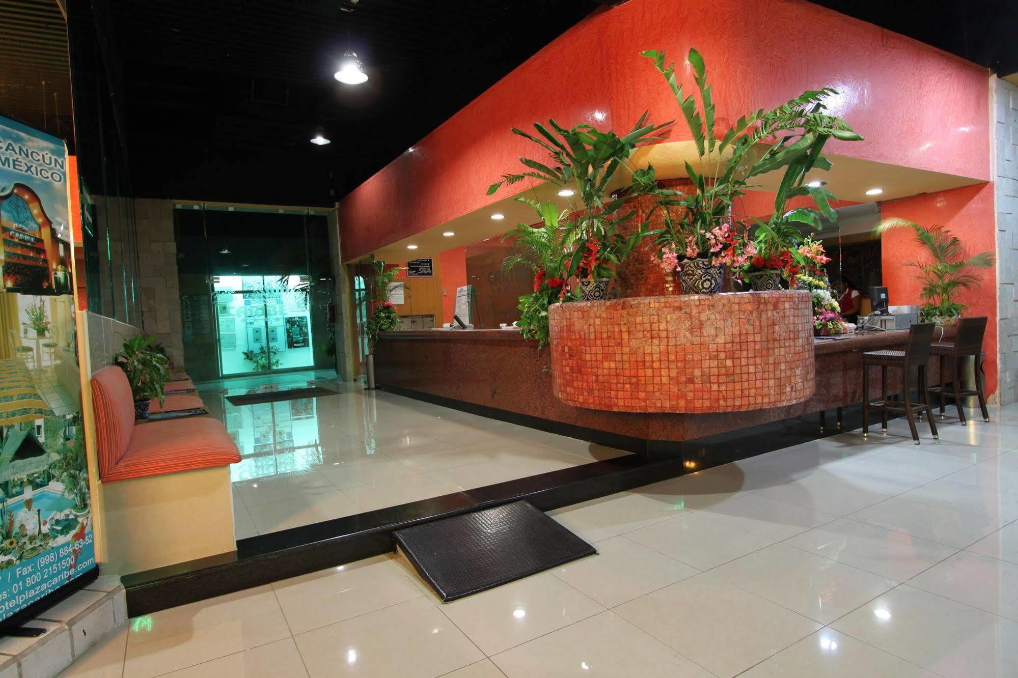 Hotel Plaza Caribe Cancún Exteriör bild